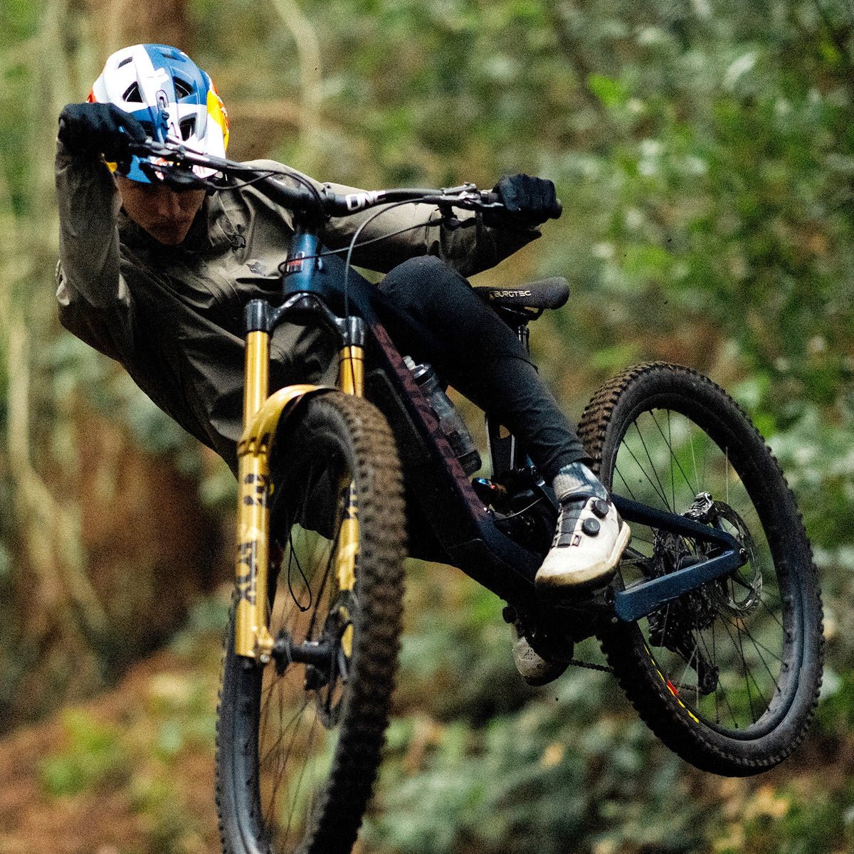 v2 carbon handlebar bundle v2 carbon handlebar bundle